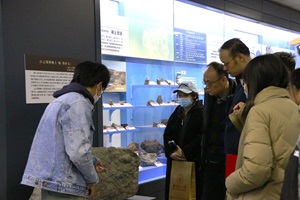 参观博物馆-2.JPG